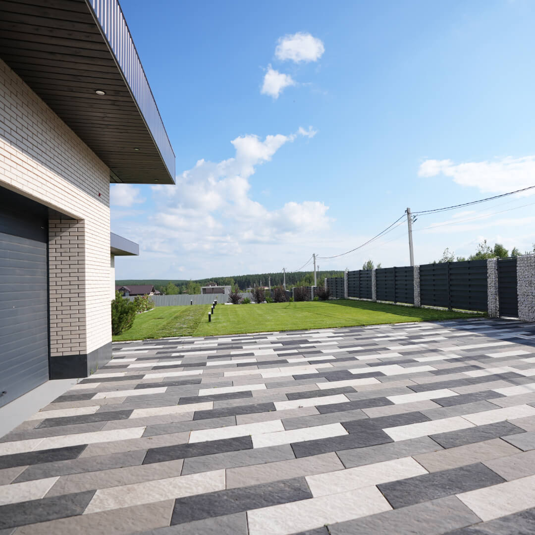 Шаговая плита STONE Светлая Галька 990х330х55мм в Владивостоке фото